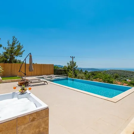 Miss Kalkan Uezuemlue Villa *