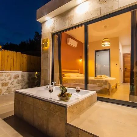 Miss Kalkan Uezuemlue Villa